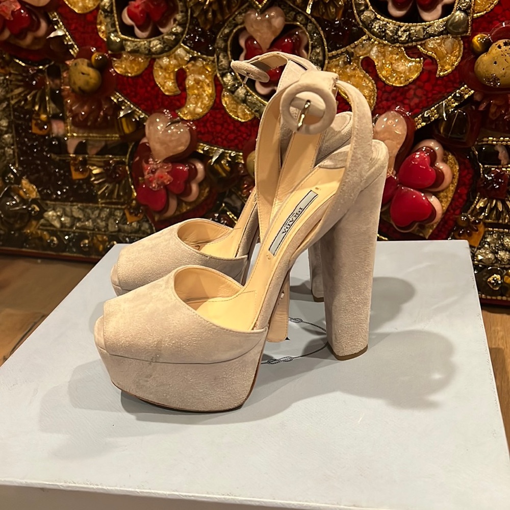 Prada Suede 
Sandals 35,5